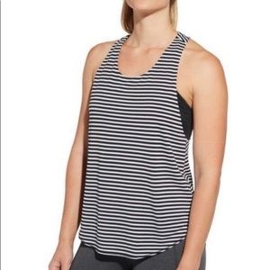 CALIA by Carrie Underwood Top